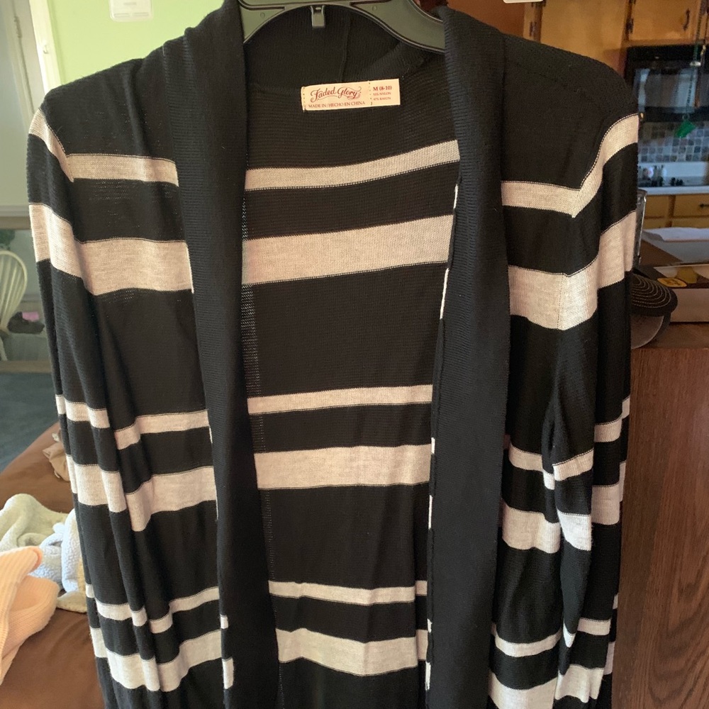 black and gray cardigan